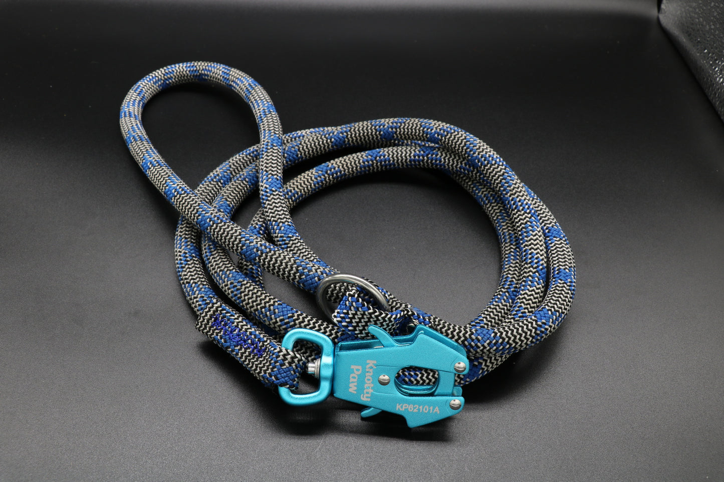 Knotty Paw White Blue Upcycled rope Dog Leash