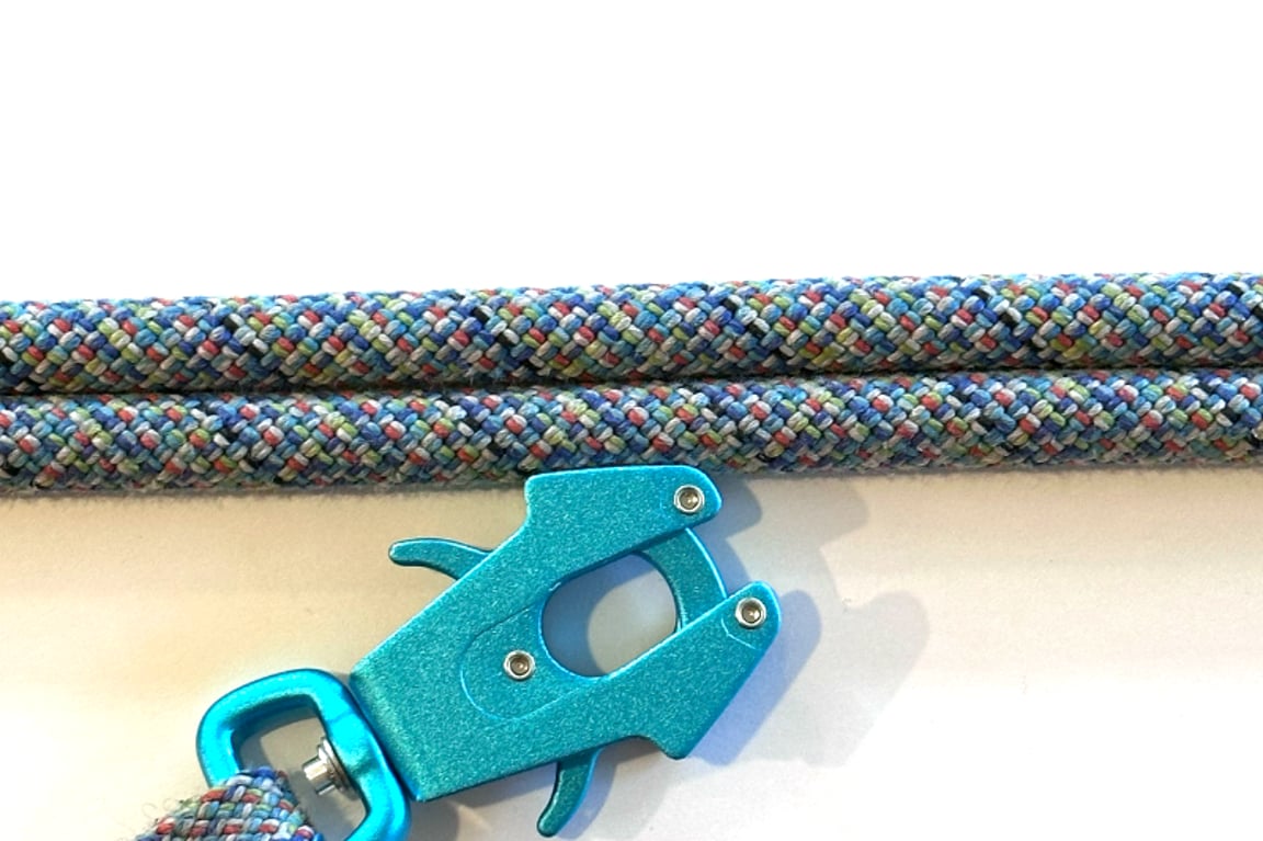 Knotty Paw Multi Colored Red Blue Upcycled Climbing Rope Dog Leash Eco-Friendly